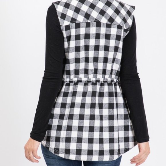 New Black & White Buffalo Check Sherpa Lined Vest - Picture 8 of 8